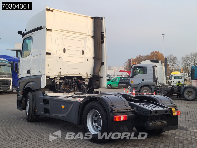 Mercedes-Benz Actros 1845 4X2 GigaSpace Retarder MirrorCam Navi Euro 6 - 트랙터 유닛 : 사진 2 Mercedes-Benz Actros 1845 4X2 GigaSpace Retarder MirrorCam Navi Euro 6 - 트랙터 유닛 : 사진 2