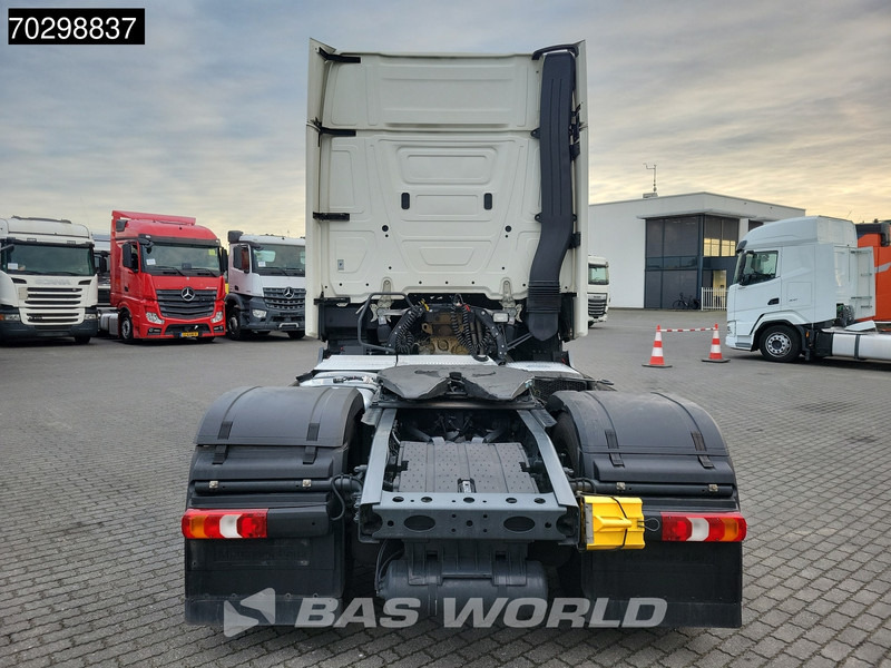 Mercedes-Benz Actros 1845 4X2 GigaSpace Retarder MirrorCam Navi Euro 6 - 트랙터 유닛 : 사진 3 Mercedes-Benz Actros 1845 4X2 GigaSpace Retarder MirrorCam Navi Euro 6 - 트랙터 유닛 : 사진 3