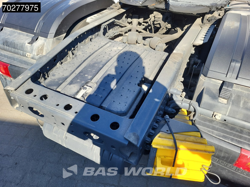 트랙터 유닛 Mercedes-Benz Actros 1851 Actros 4X2 BigSpace 2x Tanks : 사진 8 트랙터 유닛 Mercedes-Benz Actros 1851 Actros 4X2 BigSpace 2x Tanks : 사진 8