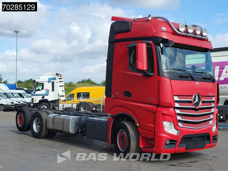 Mercedes-Benz Actros 2548 Actros 6X2 BigSpace Retarder PTO Liftachse Xenon ACC Navi Euro 6 - 캡 새시 트럭 : 사진 3 Mercedes-Benz Actros 2548 Actros 6X2 BigSpace Retarder PTO Liftachse Xenon ACC Navi Euro 6 - 캡 새시 트럭 : 사진 3