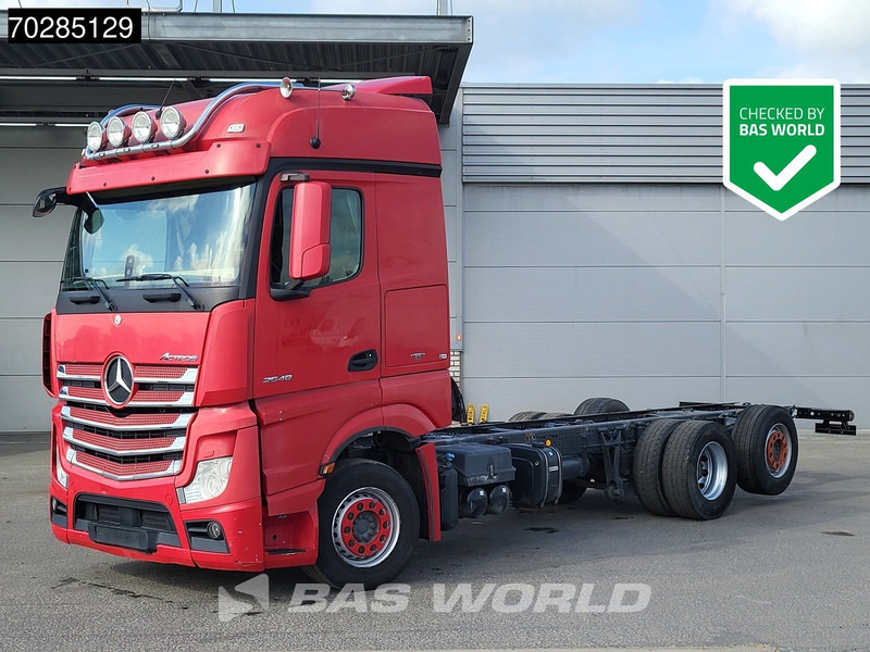 Mercedes-Benz Actros 2548 Actros 6X2 BigSpace Retarder PTO Liftachse Xenon ACC Navi Euro 6 - 캡 새시 트럭 : 사진 1 Mercedes-Benz Actros 2548 Actros 6X2 BigSpace Retarder PTO Liftachse Xenon ACC Navi Euro 6 - 캡 새시 트럭 : 사진 1