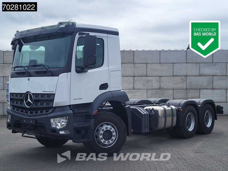Mercedes-Benz Arocs 2636 6X4 NEW chassis Flywheel PTO Big-Axle Automatic Steelsuspension Euro 6 - 캡 새시 트럭 : 사진 1 Mercedes-Benz Arocs 2636 6X4 NEW chassis Flywheel PTO Big-Axle Automatic Steelsuspension Euro 6 - 캡 새시 트럭 : 사진 1
