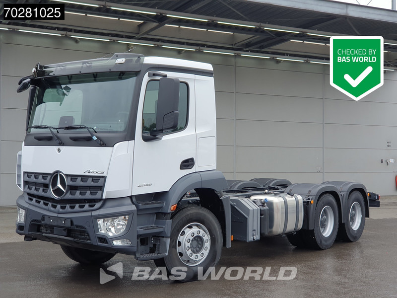 Mercedes-Benz Arocs 2636 6X4 NEW chassis Flywheel PTO Big-Axle Automatic Steelsuspension Euro 6 - 캡 새시 트럭 : 사진 1 Mercedes-Benz Arocs 2636 6X4 NEW chassis Flywheel PTO Big-Axle Automatic Steelsuspension Euro 6 - 캡 새시 트럭 : 사진 1