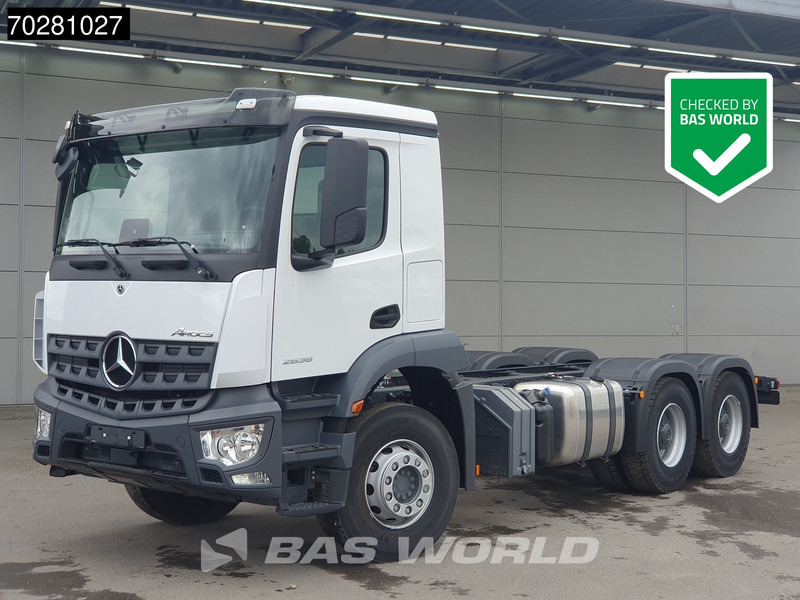 Mercedes-Benz Arocs 2636 6X4 NEW chassis Flywheel PTO Big-Axle Automatic Steelsuspension Euro 6 - 캡 새시 트럭 : 사진 1 Mercedes-Benz Arocs 2636 6X4 NEW chassis Flywheel PTO Big-Axle Automatic Steelsuspension Euro 6 - 캡 새시 트럭 : 사진 1