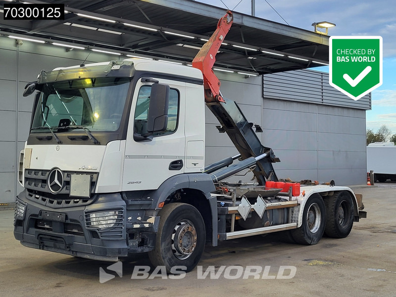 Mercedes-Benz Arocs 2643 6X4 20tons Dalby containersystem Big-Axle Automatic Euro 6 - 후크 리프트 트럭 : 사진 1 Mercedes-Benz Arocs 2643 6X4 20tons Dalby containersystem Big-Axle Automatic Euro 6 - 후크 리프트 트럭 : 사진 1