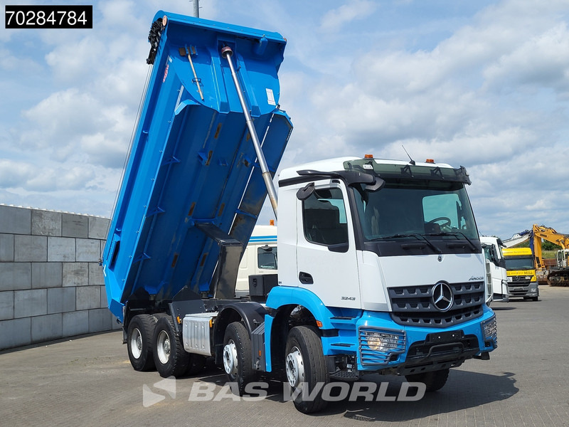 Mercedes-Benz Arocs 3243 8X4 16m3 tipper Big-Axle Steelsuspension Automatic Navi Euro 6 - 덤프트럭 : 사진 3 Mercedes-Benz Arocs 3243 8X4 16m3 tipper Big-Axle Steelsuspension Automatic Navi Euro 6 - 덤프트럭 : 사진 3
