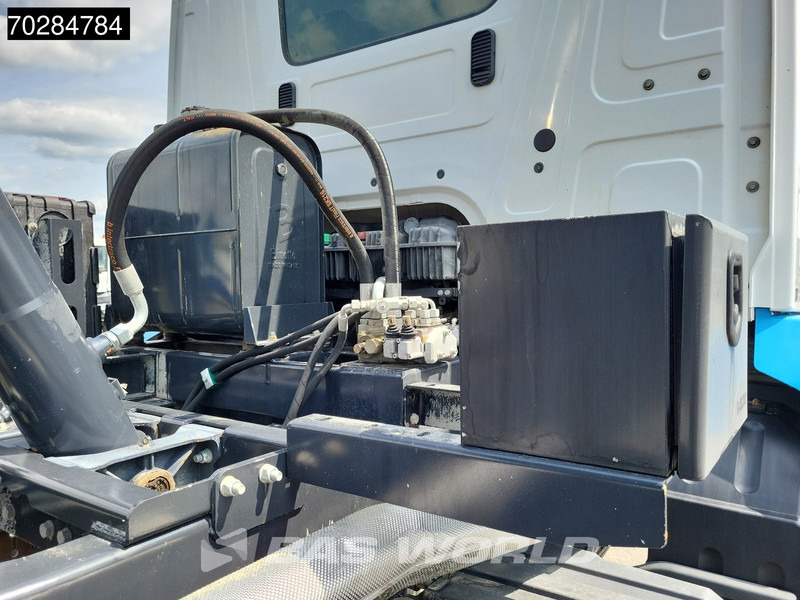 덤프트럭 Mercedes-Benz Arocs 3243 8X4 16m3 tipper Big-Axle Steelsuspension Automatic Navi Euro 6 : 사진 19