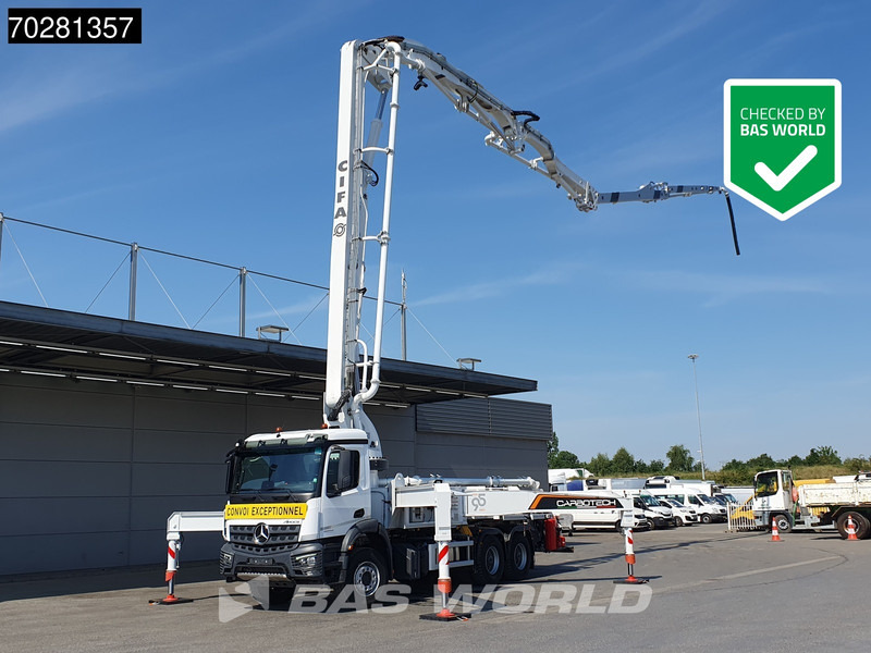 Mercedes-Benz Arocs 3343 6X4 CIFA K40H Carbotech Pump 5 arm Big-Axle Navi Euro 6 - 콘크리트 펌프 트럭 : 사진 1 Mercedes-Benz Arocs 3343 6X4 CIFA K40H Carbotech Pump 5 arm Big-Axle Navi Euro 6 - 콘크리트 펌프 트럭 : 사진 1