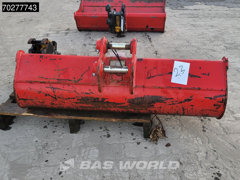 RHINOX TB217 - COUPLER + BUCKET - 부착물 : 사진 3 RHINOX TB217 - COUPLER + BUCKET - 부착물 : 사진 3