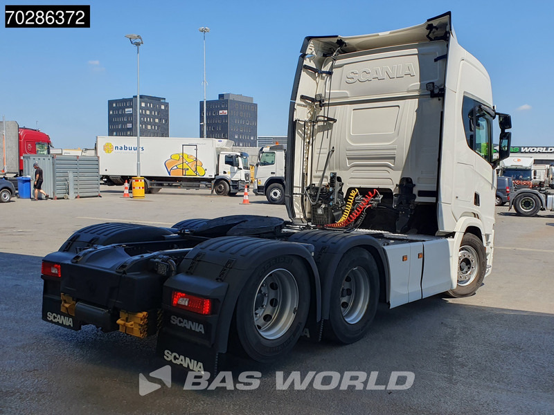 Scania R450 R 6X2 Full-Air Liftachse Standklima Navi LED Euro 6 - 트랙터 유닛 : 사진 5 Scania R450 R 6X2 Full-Air Liftachse Standklima Navi LED Euro 6 - 트랙터 유닛 : 사진 5