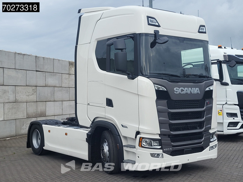 Scania S460 4X2 NEW! Retarder 2x Tanks ACC Navi Standklima - 트랙터 유닛 : 사진 3 Scania S460 4X2 NEW! Retarder 2x Tanks ACC Navi Standklima - 트랙터 유닛 : 사진 3