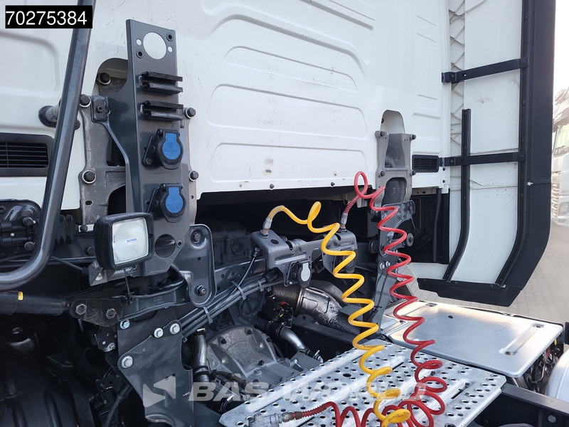 Scania S460 4X2 Retarder Euro 6 ACC 2x Tanks - 트랙터 유닛 : 사진 5 Scania S460 4X2 Retarder Euro 6 ACC 2x Tanks - 트랙터 유닛 : 사진 5