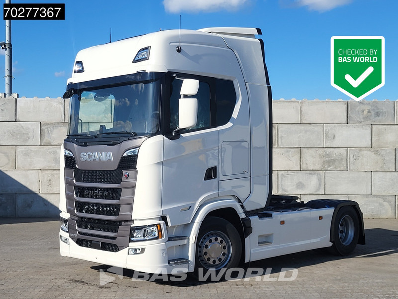 Scania S560 4X2 NEW! Retarder Full-Air 2xTanks Leder Standklima Navi ACC LED - 트랙터 유닛 : 사진 1 Scania S560 4X2 NEW! Retarder Full-Air 2xTanks Leder Standklima Navi ACC LED - 트랙터 유닛 : 사진 1