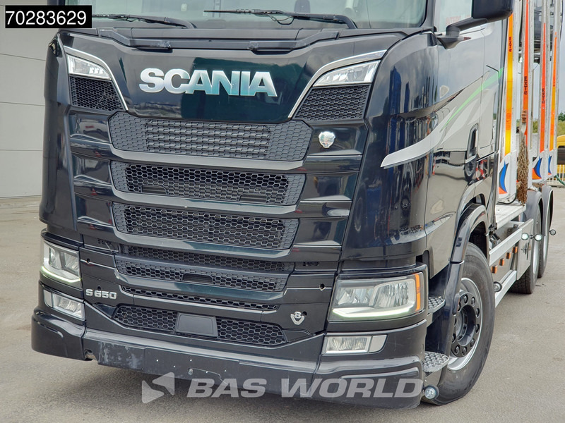 목재 트럭, 크레인 트럭 Scania S650 S 6X4 Tajfun LIV100K Kran Holztransport Retarder 3-Pedals Euro 6 : 사진 11