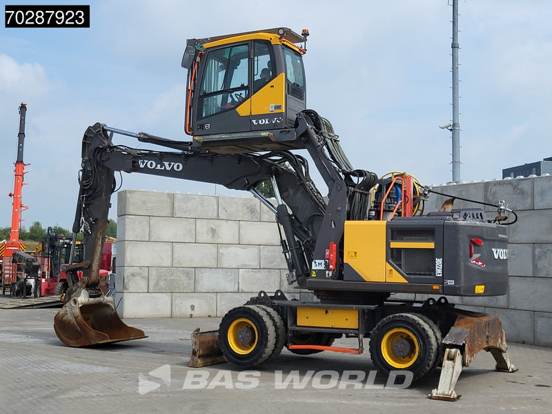 Volvo EW220 E - 휠 굴삭기 : 사진 5 Volvo EW220 E - 휠 굴삭기 : 사진 5