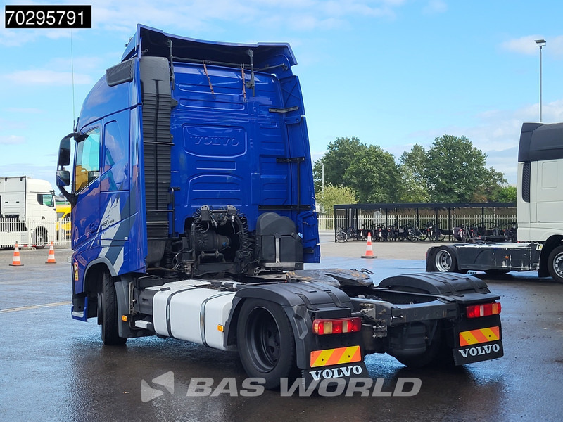 Volvo FH 460 FH 4X2 Mega 2xTanks Xenon Euro 6 - 트랙터 유닛 : 사진 2 Volvo FH 460 FH 4X2 Mega 2xTanks Xenon Euro 6 - 트랙터 유닛 : 사진 2