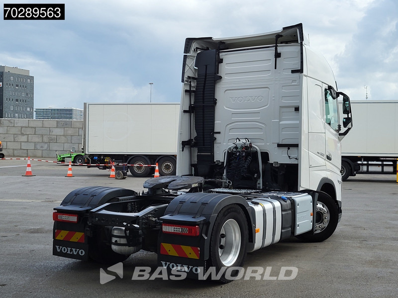 Volvo FH 500 4X2 2xTanks I-ParkCool Navi ACC Euro 6 - 트랙터 유닛 : 사진 5 Volvo FH 500 4X2 2xTanks I-ParkCool Navi ACC Euro 6 - 트랙터 유닛 : 사진 5