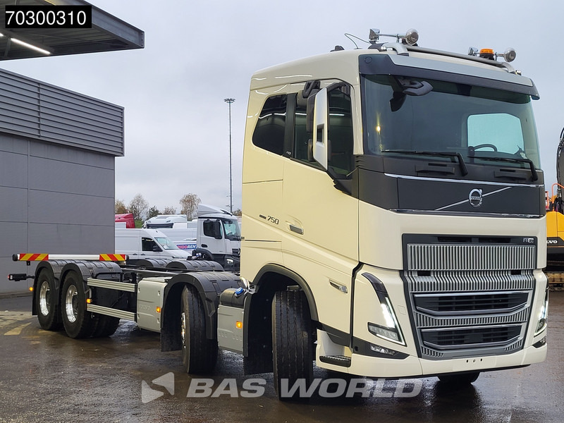 Volvo FH16 750 FH 8X4 NEW 8x4 chassis! Air suspension Big-Axle Automatic VEB+ Euro 6 - 캡 새시 트럭 : 사진 3 Volvo FH16 750 FH 8X4 NEW 8x4 chassis! Air suspension Big-Axle Automatic VEB+ Euro 6 - 캡 새시 트럭 : 사진 3