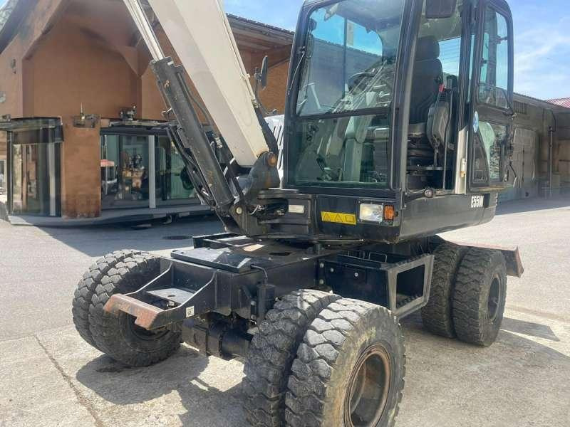 Bobcat E55W - 휠 굴삭기 : 사진 4 Bobcat E55W - 휠 굴삭기 : 사진 4