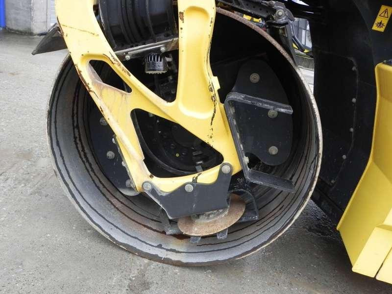 Bomag BW174AP-4 AM II - 로드 롤러 : 사진 5 Bomag BW174AP-4 AM II - 로드 롤러 : 사진 5
