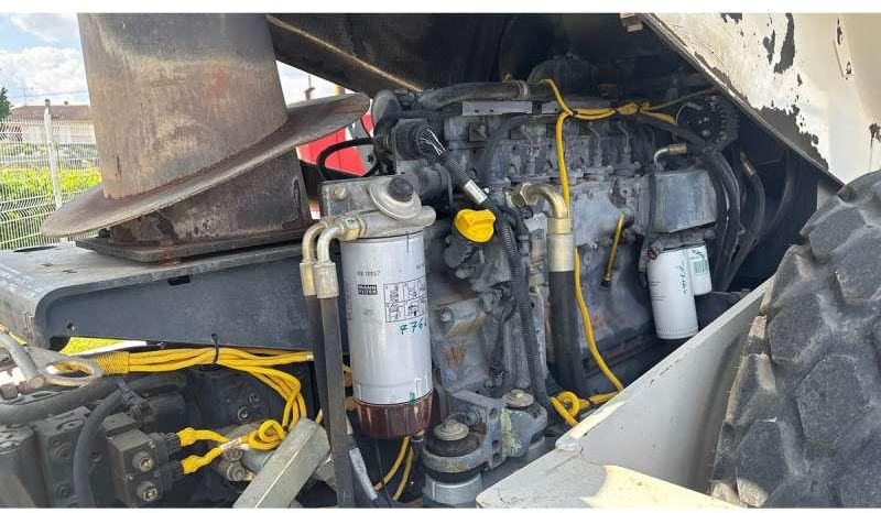 Bomag BW219 DH-4 - 콤비네이션 롤러 : 사진 4 Bomag BW219 DH-4 - 콤비네이션 롤러 : 사진 4