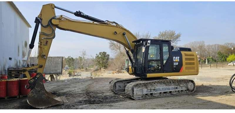 Caterpillar 323F - 크롤러 굴삭기 : 사진 2 Caterpillar 323F - 크롤러 굴삭기 : 사진 2