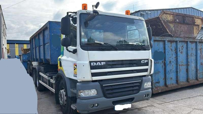 DAF Camion Ampliroll DAF 85.460 6x4 CF - 후크 리프트 트럭 : 사진 2 DAF Camion Ampliroll DAF 85.460 6x4 CF - 후크 리프트 트럭 : 사진 2