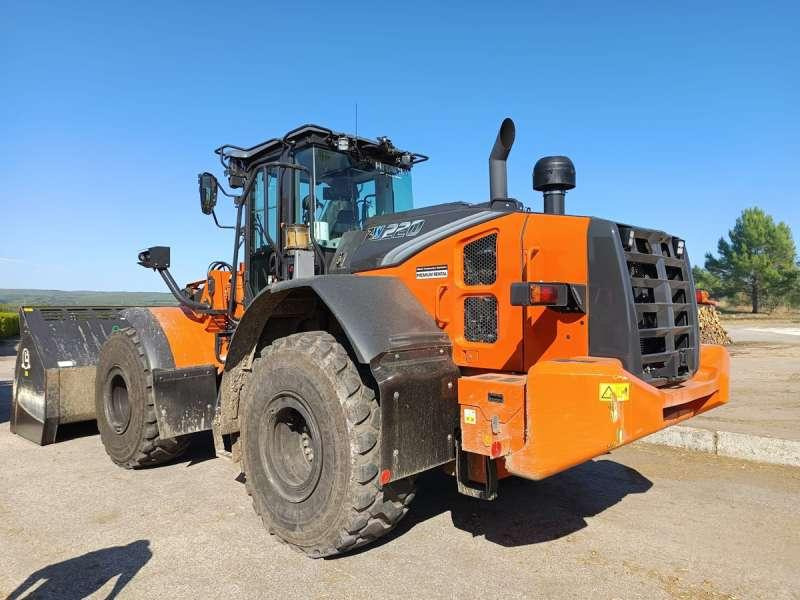 Hitachi ZW220-7 - 휠 로더 : 사진 3 Hitachi ZW220-7 - 휠 로더 : 사진 3