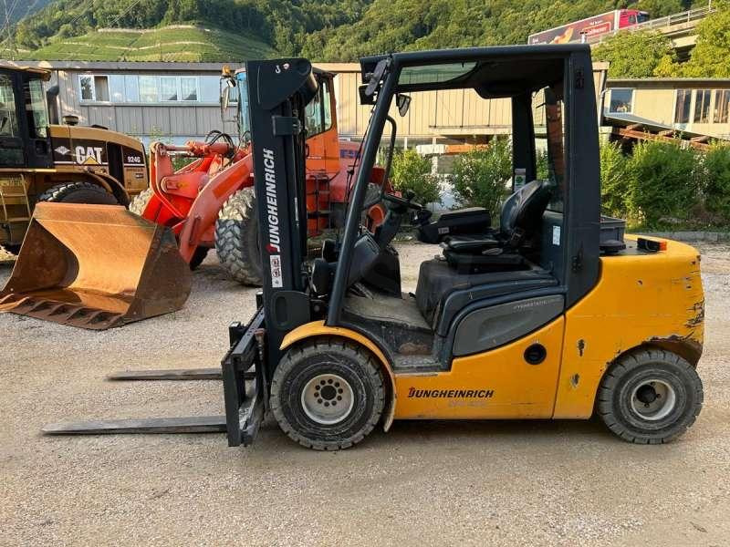 디젤 지게차 Jungheinrich DFG435s : 사진 6