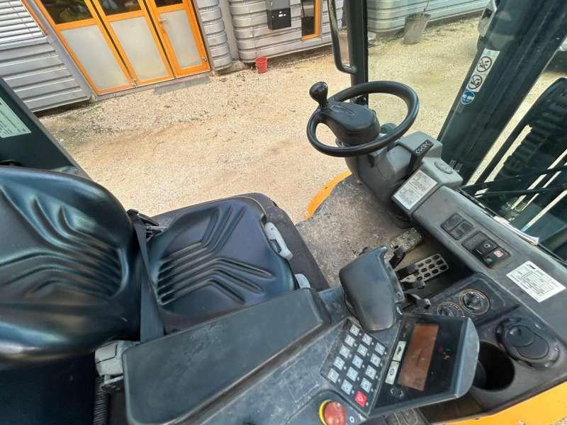 디젤 지게차 Jungheinrich DFG435s : 사진 30