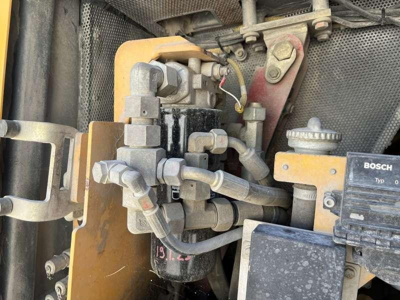 크롤러 로더 Liebherr LR614 : 사진 28