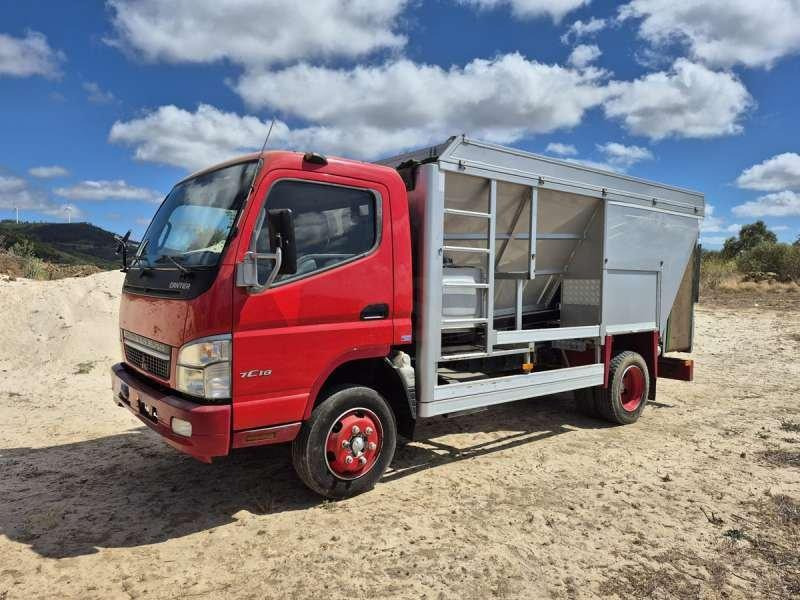 Mitsubishi FUSO CANTER 7C18 - 트럭 : 사진 2 Mitsubishi FUSO CANTER 7C18 - 트럭 : 사진 2