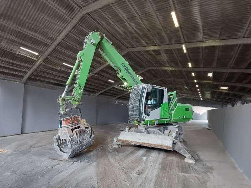 Sennebogen 818 - 폐기물/ 산업 처리기 : 사진 1 Sennebogen 818 - 폐기물/ 산업 처리기 : 사진 1