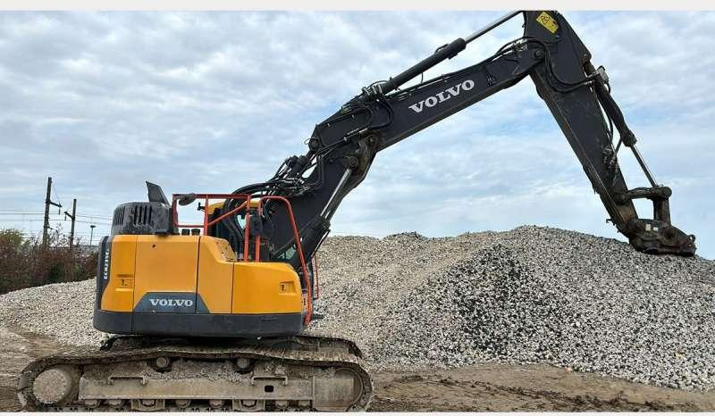 Volvo ECR235EL - 크롤러 굴삭기 : 사진 2 Volvo ECR235EL - 크롤러 굴삭기 : 사진 2