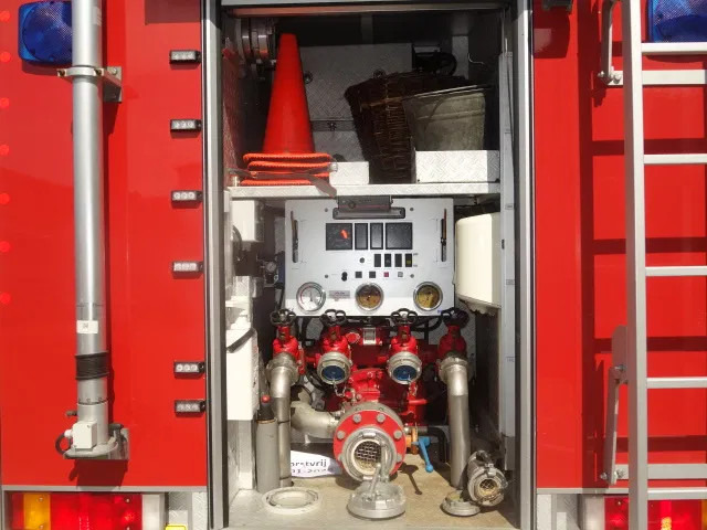 MAN LE 220C GODIVA POMP 2000 LITER TANK,MANUAL GEARBOX - 소방차 : 사진 2 MAN LE 220C GODIVA POMP 2000 LITER TANK,MANUAL GEARBOX - 소방차 : 사진 2