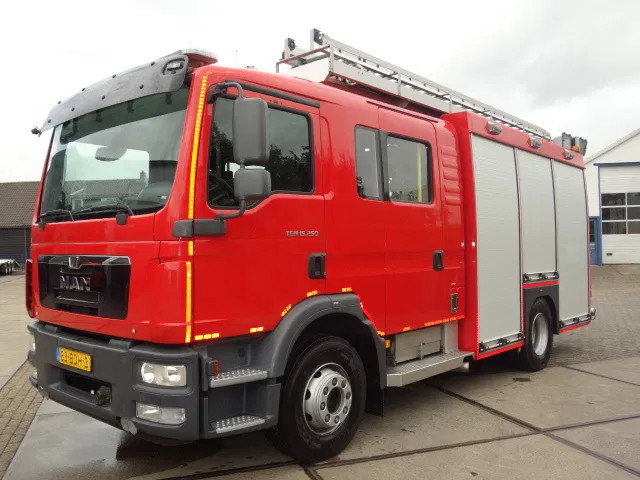 MAN TGM 15.250 FIRE TRUCK,2000 LITER TANK, FOAM TANK, AIRCO - 소방차 : 사진 2 MAN TGM 15.250 FIRE TRUCK,2000 LITER TANK, FOAM TANK, AIRCO - 소방차 : 사진 2