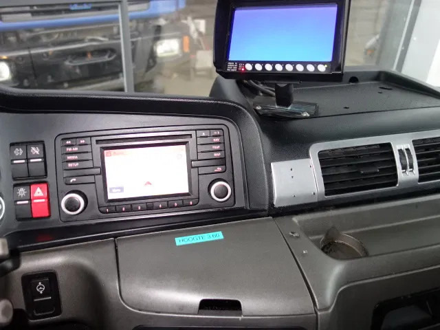 MAN TGM 18-290 - 드롭사이드/ 플랫베드 트럭 : 사진 5 MAN TGM 18-290 - 드롭사이드/ 플랫베드 트럭 : 사진 5