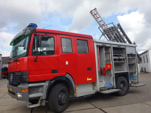 Mercedes-Benz Actros 1831 4X4 ZIEGLER BOMBEROS POMP,2500 L TANK - 소방차 : 사진 1 Mercedes-Benz Actros 1831 4X4 ZIEGLER BOMBEROS POMP,2500 L TANK - 소방차 : 사진 1