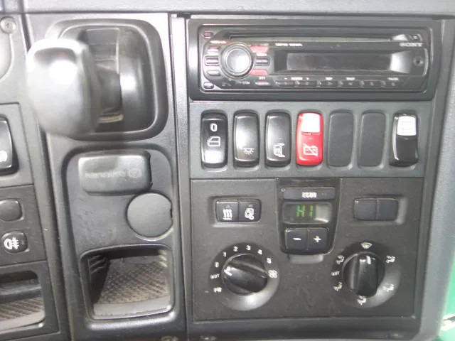 리스 Scania R380 6X2 19200 LITER TANK,MANUAL GEARBOX Scania R380 6X2 19200 LITER TANK,MANUAL GEARBOX : 사진 12 리스 Scania R380 6X2 19200 LITER TANK,MANUAL GEARBOX Scania R380 6X2 19200 LITER TANK,MANUAL GEARBOX : 사진 12