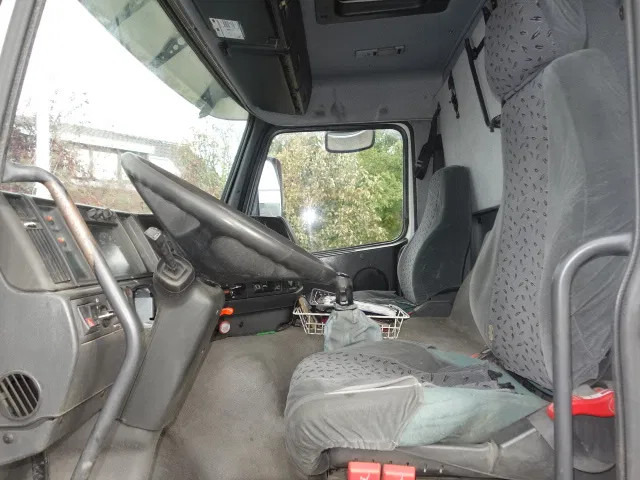 Volvo FM 360 18000 LITER,MANUALPOMP,MANUALCOUNTER - 유조트럭 : 사진 5 Volvo FM 360 18000 LITER,MANUALPOMP,MANUALCOUNTER - 유조트럭 : 사진 5