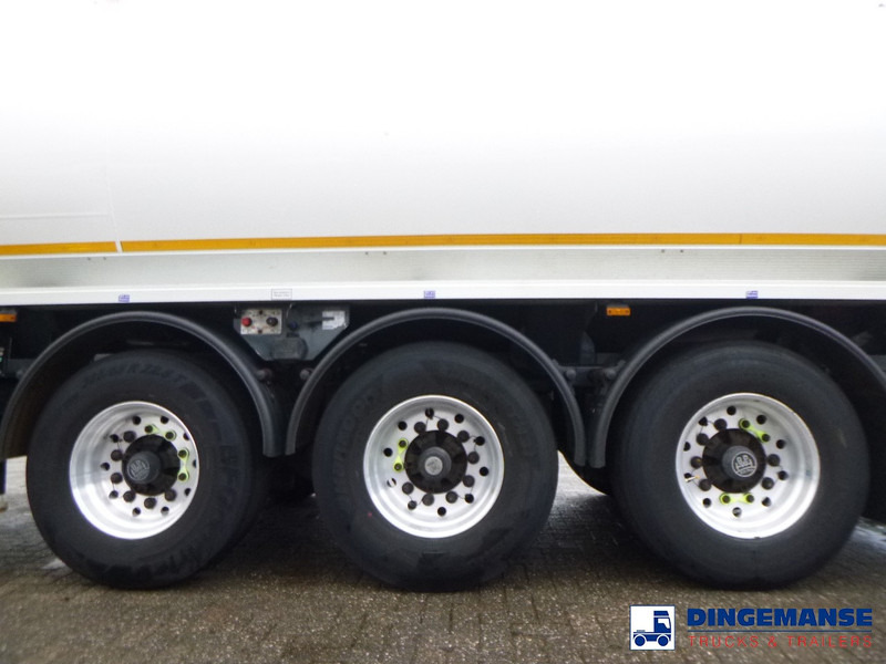 COBO Fuel tank alu 44.7 m3 / 6 comp - 유조 세미 트레일러 : 사진 5 COBO Fuel tank alu 44.7 m3 / 6 comp - 유조 세미 트레일러 : 사진 5