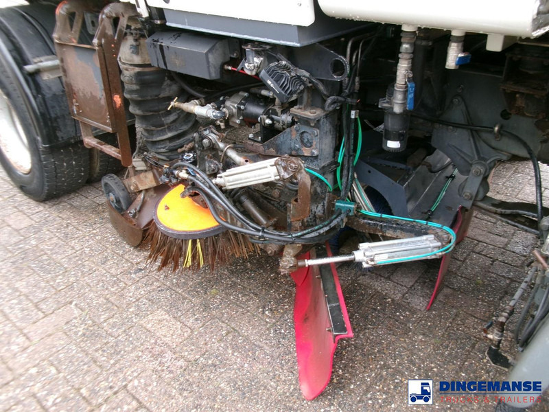 DAF LF 55.220 4x2 Scarab sweeper - 거리 청소 차량 : 사진 5 DAF LF 55.220 4x2 Scarab sweeper - 거리 청소 차량 : 사진 5