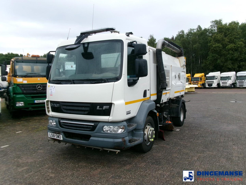 DAF LF 55.220 4x2 Scarab sweeper - 거리 청소 차량 : 사진 1 DAF LF 55.220 4x2 Scarab sweeper - 거리 청소 차량 : 사진 1
