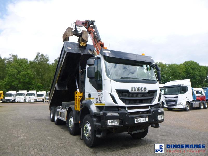 Iveco Trakker 360 Euro 6 8x4 RHD tipper + Atlas 130.2VGL - 크레인 트럭 : 사진 2 Iveco Trakker 360 Euro 6 8x4 RHD tipper + Atlas 130.2VGL - 크레인 트럭 : 사진 2