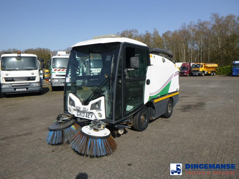 Johnston C202 compact street sweeper - 거리 청소 차량 : 사진 1 Johnston C202 compact street sweeper - 거리 청소 차량 : 사진 1