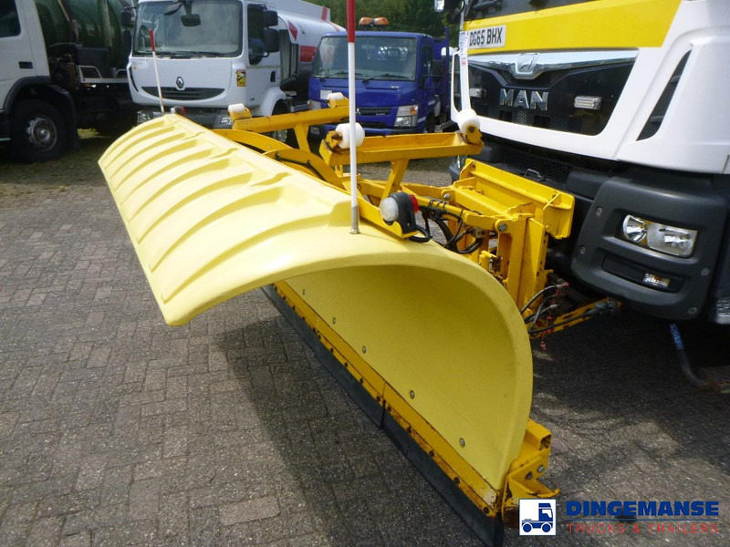 MAN TGM 18.290 4X4 RHD gritter / snow plough - 제설차량 : 사진 5 MAN TGM 18.290 4X4 RHD gritter / snow plough - 제설차량 : 사진 5