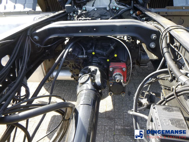 MAN TGS 19.360 4X2 BBS manual Euro 2 chassis + PTO - 캡 새시 트럭 : 사진 5 MAN TGS 19.360 4X2 BBS manual Euro 2 chassis + PTO - 캡 새시 트럭 : 사진 5