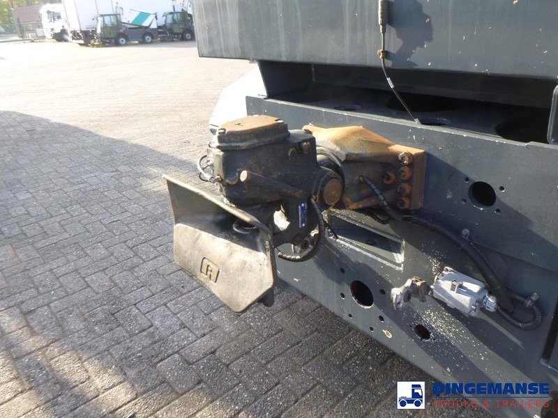 MOL RM 255 4X4 terminal drawbar tractor 150 ton - 터미널 트랙터 : 사진 5 MOL RM 255 4X4 terminal drawbar tractor 150 ton - 터미널 트랙터 : 사진 5
