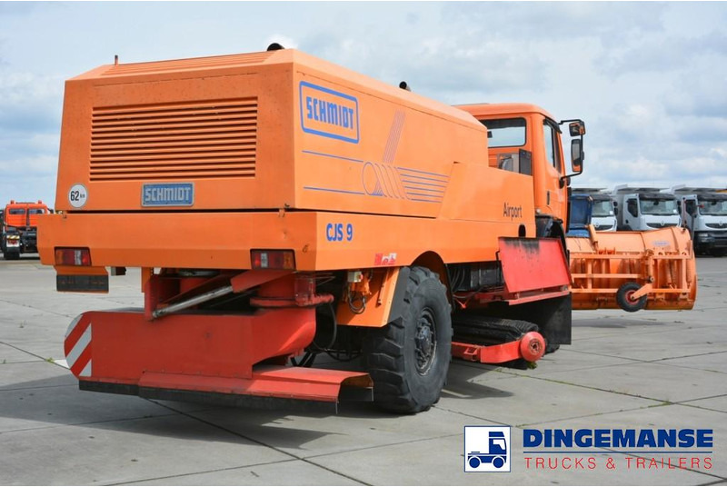 Mercedes-Benz SK 2031 4x4x4 Schmidt CJS9 airport sweeper snow plough - 제설차량 : 사진 3 Mercedes-Benz SK 2031 4x4x4 Schmidt CJS9 airport sweeper snow plough - 제설차량 : 사진 3