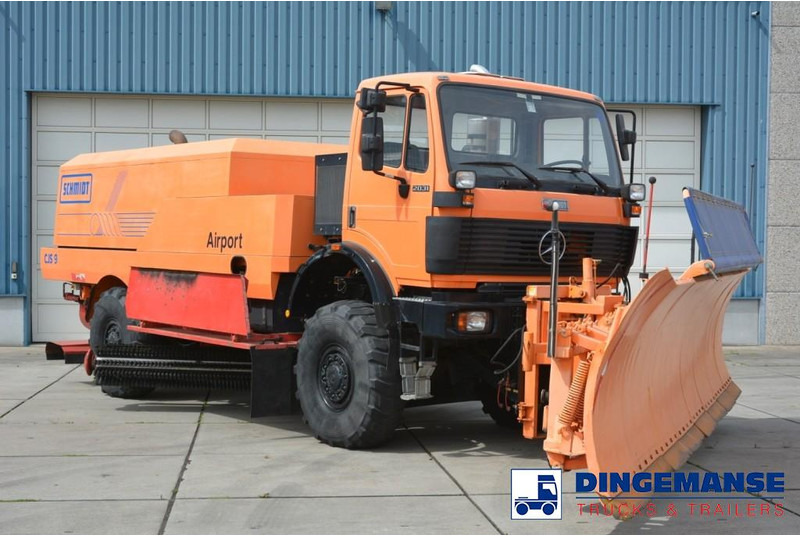 Mercedes-Benz SK 2031 4x4x4 Schmidt CJS9 airport sweeper snow plough - 제설차량 : 사진 1 Mercedes-Benz SK 2031 4x4x4 Schmidt CJS9 airport sweeper snow plough - 제설차량 : 사진 1